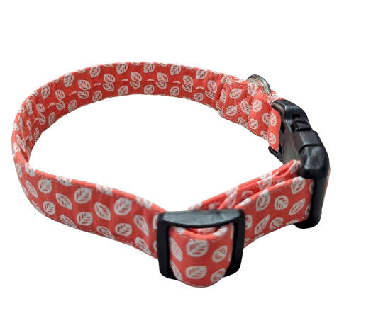 Ca-leaf-ornia Collar